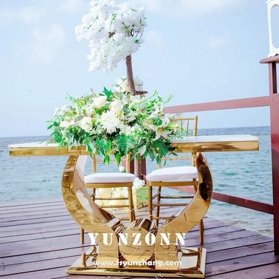 좋은 가격 고급 현대 스테인레스 스틸 금 테이블 결혼식 신부 장식 호텔 가구 온라인으로