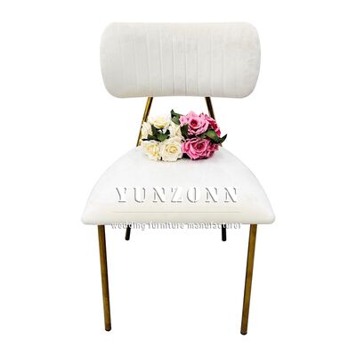 좋은 가격 호텔, 커피숍, 웨딩, 야외 사용을 위한 골드 메탈 다리, 벨벳 패브릭으로 마감된 부드러운 등받이 럭셔리 다이닝 체어 온라인으로