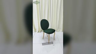 사자 머리 장식이 있는 고급 의자